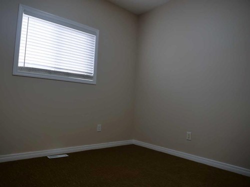 742 Carriage Lane Drive, Carstairs, AB - Indoor Photo Showing Other Room