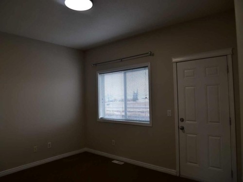 742 Carriage Lane Drive, Carstairs, AB - Indoor Photo Showing Other Room