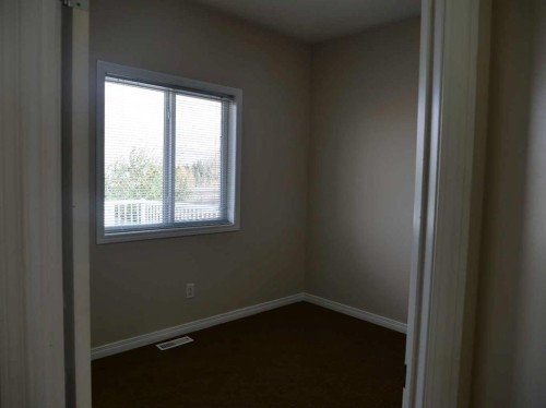 742 Carriage Lane Drive, Carstairs, AB - Indoor Photo Showing Other Room