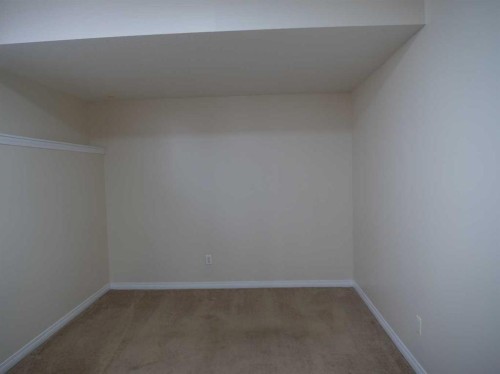 742 Carriage Lane Drive, Carstairs, AB - Indoor Photo Showing Other Room