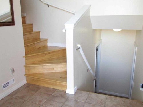 742 Carriage Lane Drive, Carstairs, AB - Indoor Photo Showing Other Room