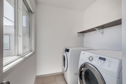 425 Auburn Bay Drive Se, Calgary, AB - Indoor Photo Showing Laundry Room
