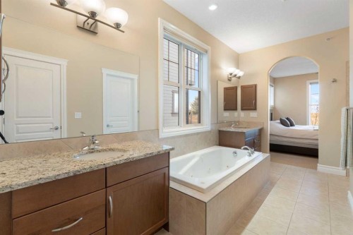 70 Muirfield Boulevard, Lyalta, AB - Indoor Photo Showing Bathroom