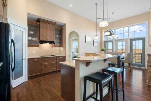 70 Muirfield Boulevard, Lyalta, AB - Indoor Photo Showing Kitchen With Upgraded Kitchen