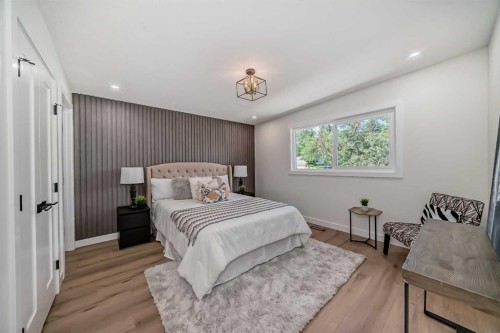 128 Cantrell Place Sw, Calgary, AB - Indoor Photo Showing Bedroom
