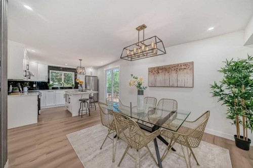128 Cantrell Place Sw, Calgary, AB - Indoor Photo Showing Dining Room