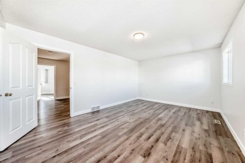 184 Mt Aberdeen Manor Se, Calgary, AB - Indoor Photo Showing Other Room