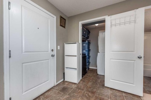 203-5 Saddlestone Way Ne, Calgary, AB - Indoor Photo Showing Other Room
