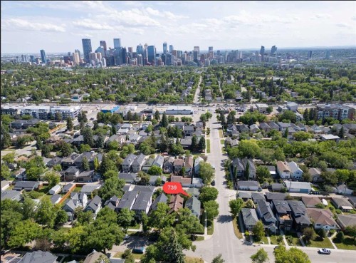 739 19 Avenue Nw, Calgary, AB - Outdoor With View