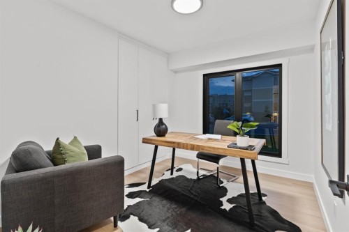 4940 45 Street Sw, Calgary, AB - Indoor