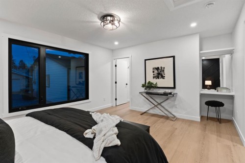 4940 45 Street Sw, Calgary, AB - Indoor