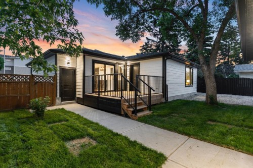 4940 45 Street Sw, Calgary, AB - Outdoor