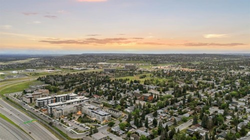 4940 45 Street Sw, Calgary, AB - Outdoor With View