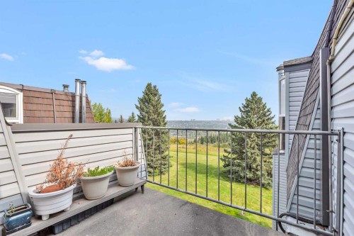 301-508 Cedar Crescent Sw, Calgary, AB - Outdoor With Exterior