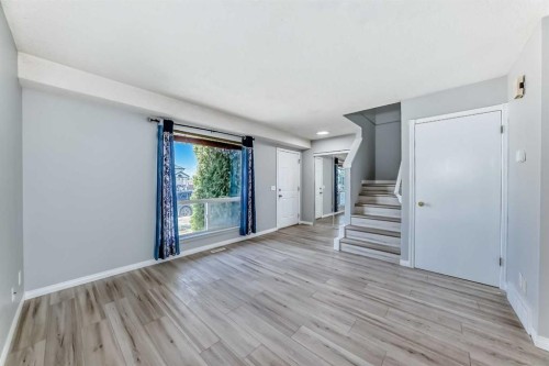 61 San Diego Way Ne, Calgary, AB - Indoor Photo Showing Other Room