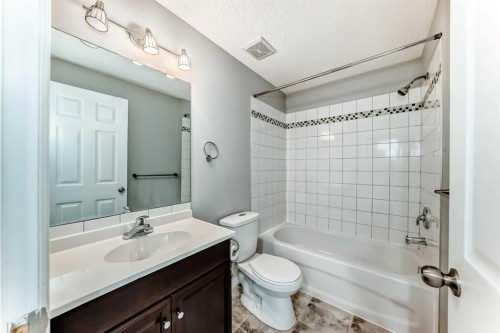 61 San Diego Way Ne, Calgary, AB - Indoor Photo Showing Bathroom