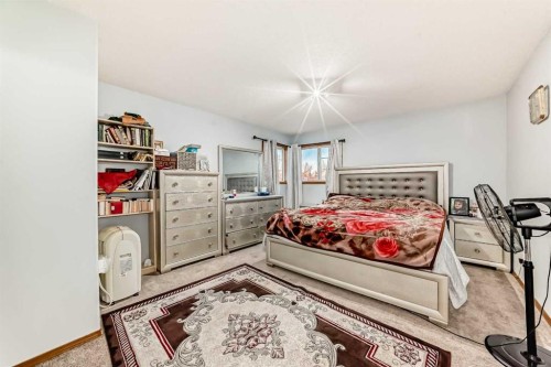 11 San Diego Green Ne, Calgary, AB - Indoor Photo Showing Bedroom