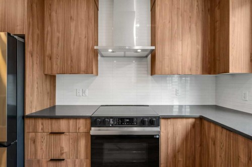 217 Seton Grove Se, Calgary, AB - Indoor Photo Showing Kitchen