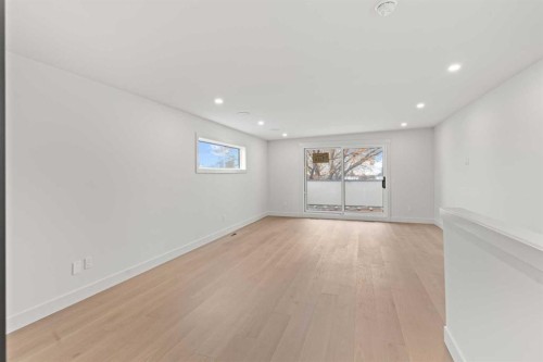 2519 19A Street Sw, Calgary, AB - Indoor