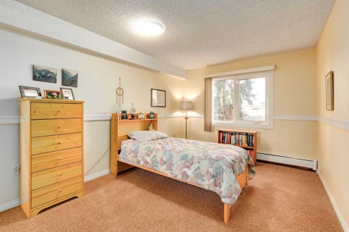 131-820 89 Avenue Sw, Calgary, AB - Indoor Photo Showing Bedroom