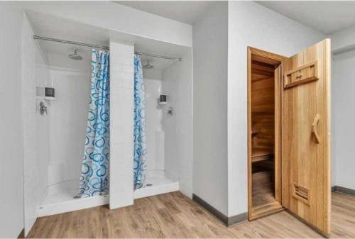 131-820 89 Avenue Sw, Calgary, AB - Indoor