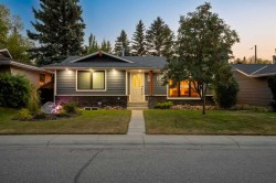 196 Lake Adams Crescent SE Calgary, AB T2J 3N3