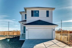 81 Southborough Square  Cochrane, AB T4C 3J7