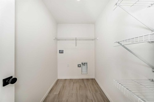 81 Southborough Square, Cochrane, AB - Indoor
