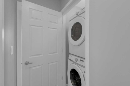827 Windbury Street Sw, Airdrie, AB - Indoor Photo Showing Laundry Room