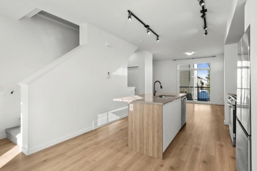 90 Walgrove Common Se, Calgary, AB - Indoor Photo Showing Kitchen