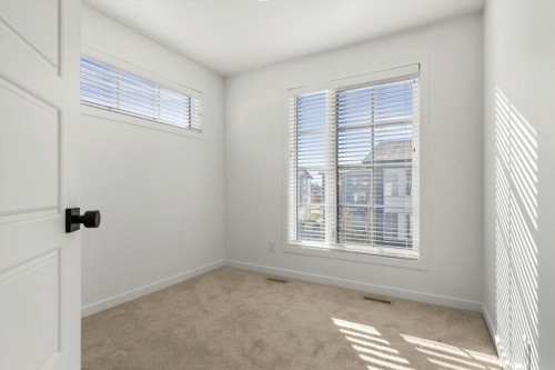 90 Walgrove Common Se, Calgary, AB - Indoor Photo Showing Other Room