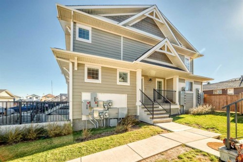 1434-7451 Falconridge Boulevard Ne, Calgary, AB - Outdoor