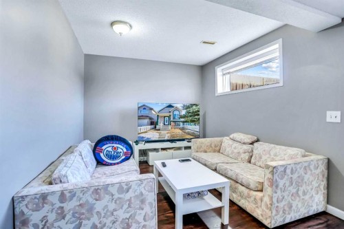54 Taracove Road Ne, Calgary, AB - Indoor