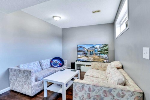 54 Taracove Road Ne, Calgary, AB - Indoor