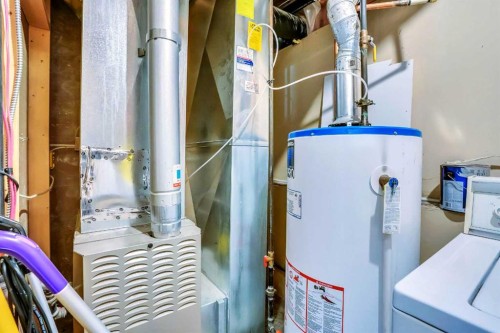 54 Taracove Road Ne, Calgary, AB - Indoor