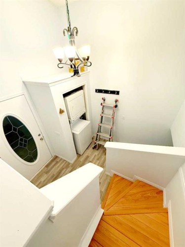 54 Taracove Road Ne, Calgary, AB - Indoor Photo Showing Other Room