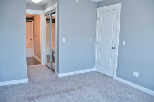 5407-302 Skyview Ranch Drive Ne, Calgary, AB - Indoor Photo Showing Other Room