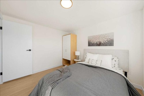 210 Erin Woods Circle Se, Calgary, AB - Indoor Photo Showing Bedroom