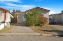 210 Erin Woods Circle Se, Calgary, AB  - Outdoor 