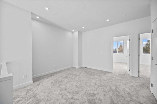 2217 42 Street Se, Calgary, AB - Indoor Photo Showing Other Room