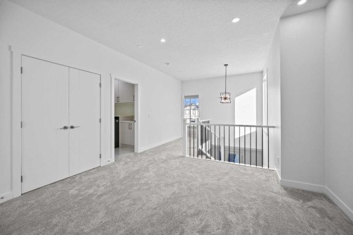 2217 42 Street Se, Calgary, AB - Indoor Photo Showing Other Room