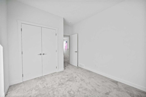 2217 42 Street Se, Calgary, AB - Indoor Photo Showing Other Room