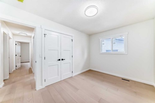 64 Woodstock Road Sw, Calgary, AB - Indoor Photo Showing Other Room