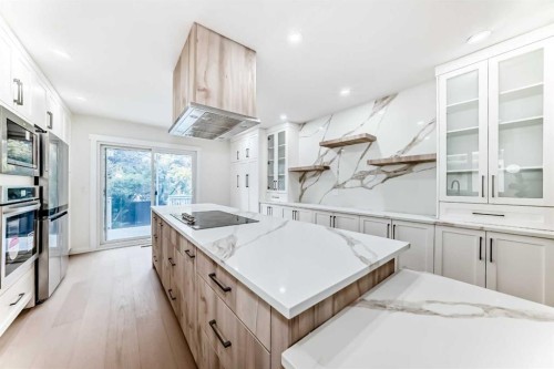 64 Woodstock Road Sw, Calgary, AB - Indoor Photo Showing Kitchen With Upgraded Kitchen