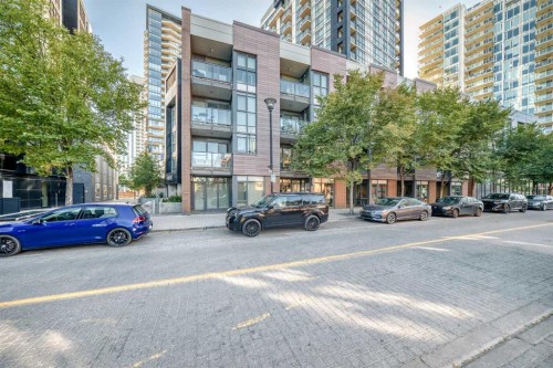 423-619 Confluence Way Se, Calgary, AB - Outdoor With Facade