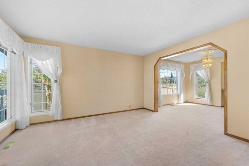 91 Coral Springs Boulevard Ne, Calgary, AB - Indoor Photo Showing Other Room