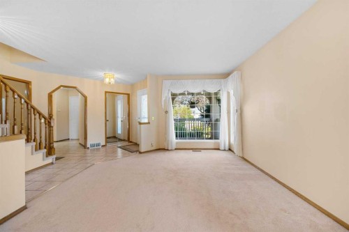 91 Coral Springs Boulevard Ne, Calgary, AB - Indoor Photo Showing Other Room
