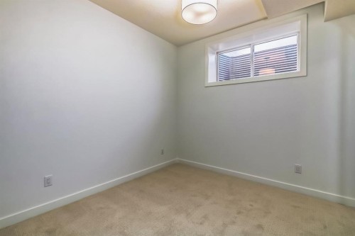 7654 202 Avenue Se, Calgary, AB - Indoor Photo Showing Other Room