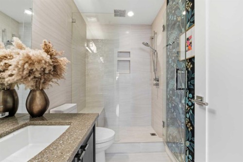404-881 15 Avenue Sw, Calgary, AB - Indoor Photo Showing Bathroom