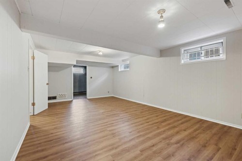 10 Glamorgan Drive Sw, Calgary, AB - Indoor